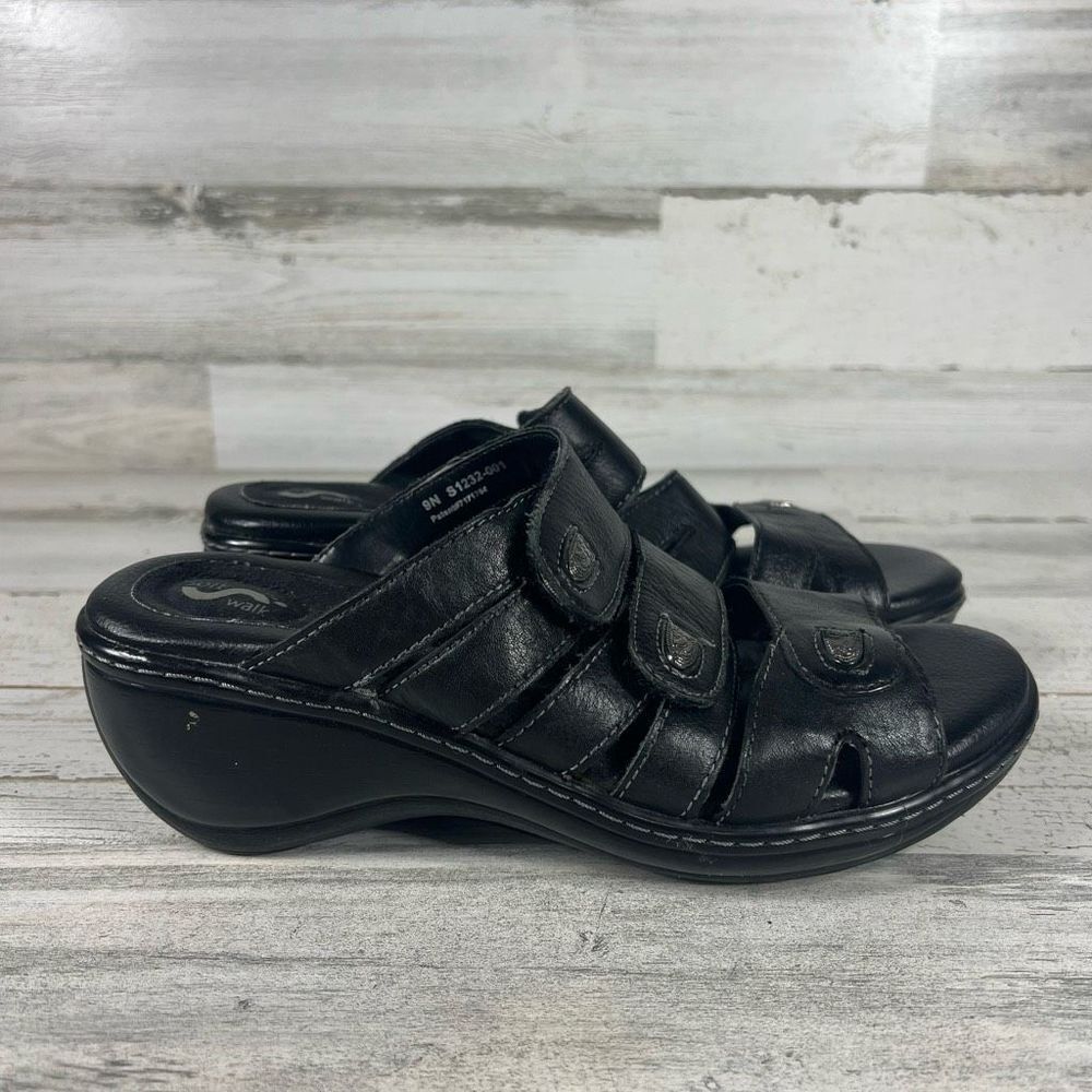 Soft‎ Walk Womens Sandals Slip On Patent Leather Strap Black Size 9N